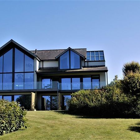 Ecton House Bed & Breakfast Нюпорт Екстериор снимка