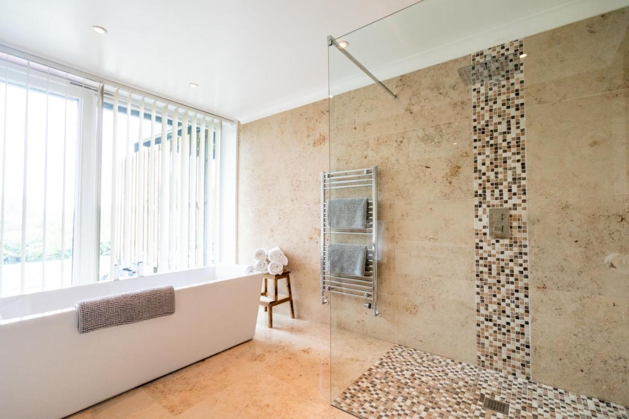 Ecton House Bed & Breakfast Нюпорт Екстериор снимка
